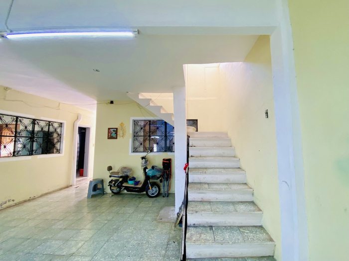 Casa En Venta, Con Departamento Independiente Incluido, En Gustavo A. Madero