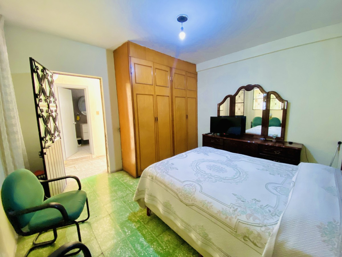 Casa En Venta, Con Departamento Independiente Incluido, En Gustavo A. Madero