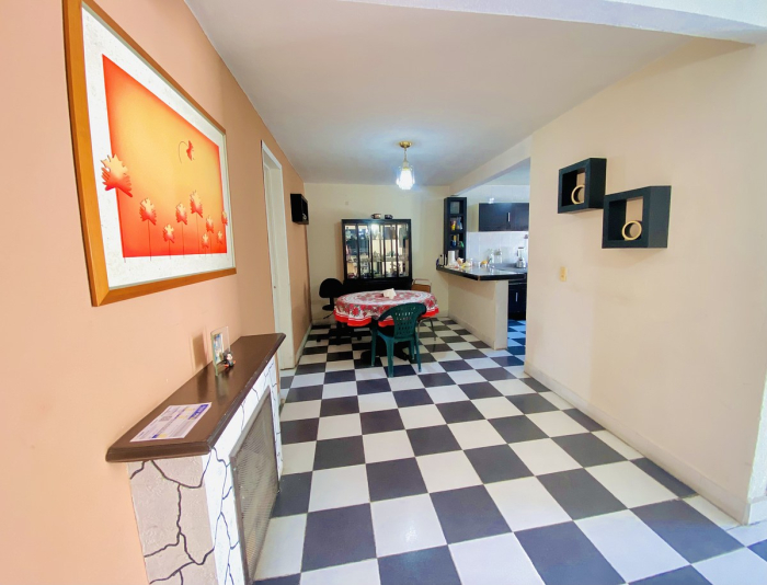 Casa En Venta, Con Departamento Independiente Incluido, En Gustavo A. Madero