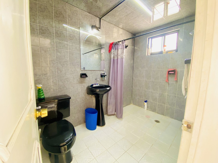 Casa En Venta, Con Departamento Independiente Incluido, En Gustavo A. Madero