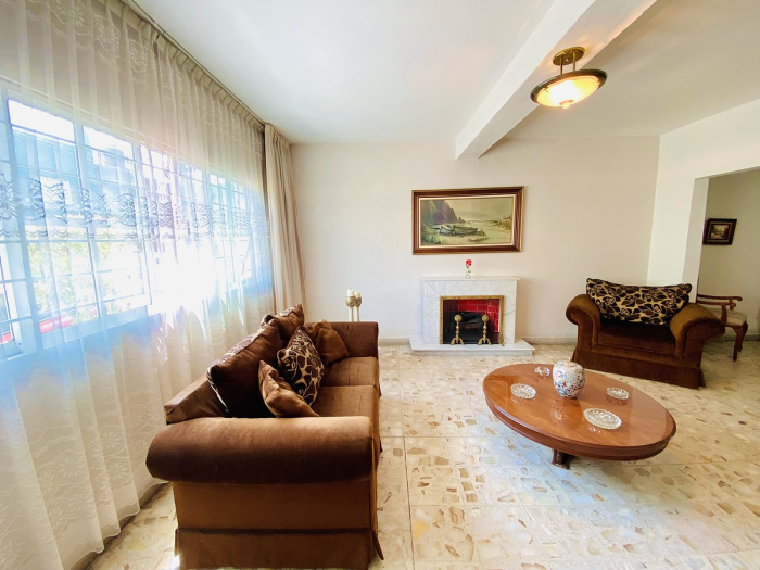 Casa En Venta, Con Departamento Independiente Incluido, En Gustavo A. Madero