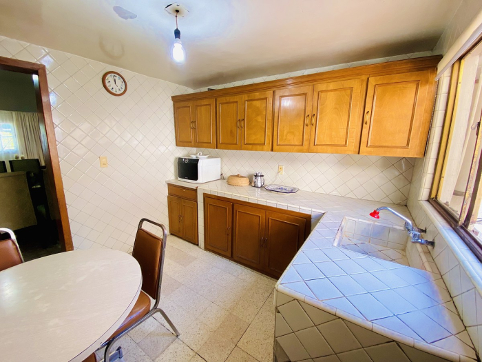 Casa En Venta, Con Departamento Independiente Incluido, En Gustavo A. Madero