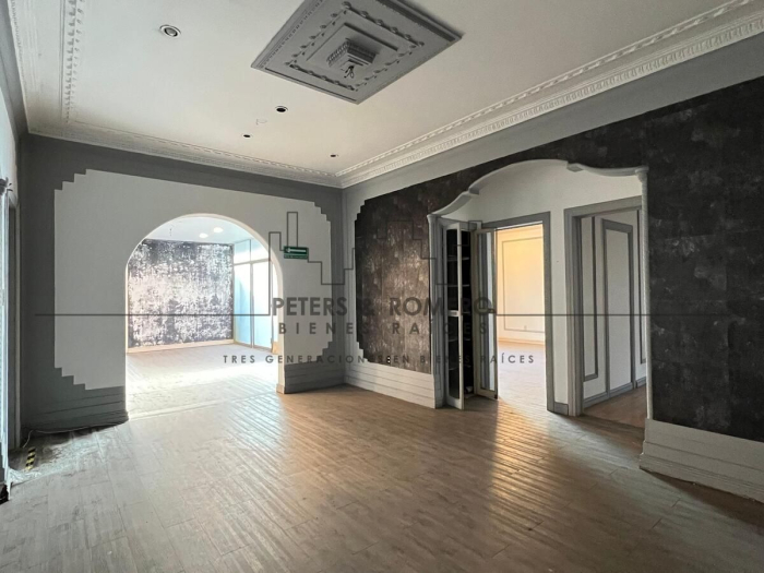 casa con uso comercial limitado en paseo de la reforma