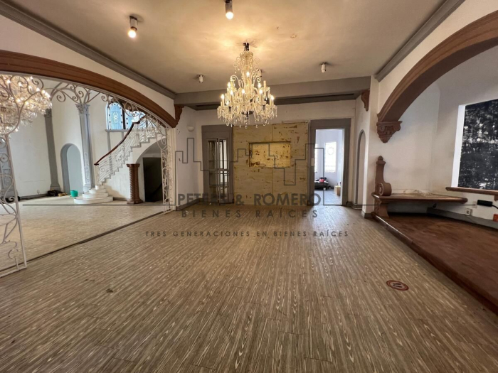 casa con uso comercial limitado en paseo de la reforma