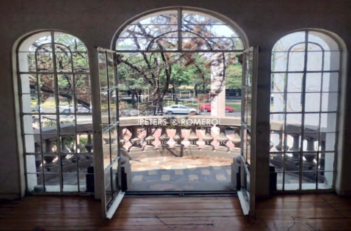 casa con uso comercial limitado en paseo de la reforma