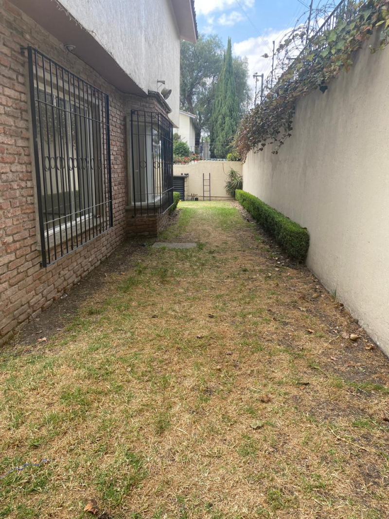 SE RENTA CASA EN REAL SAN MATEO NAUCALPAN ESTADO DE MEXICO