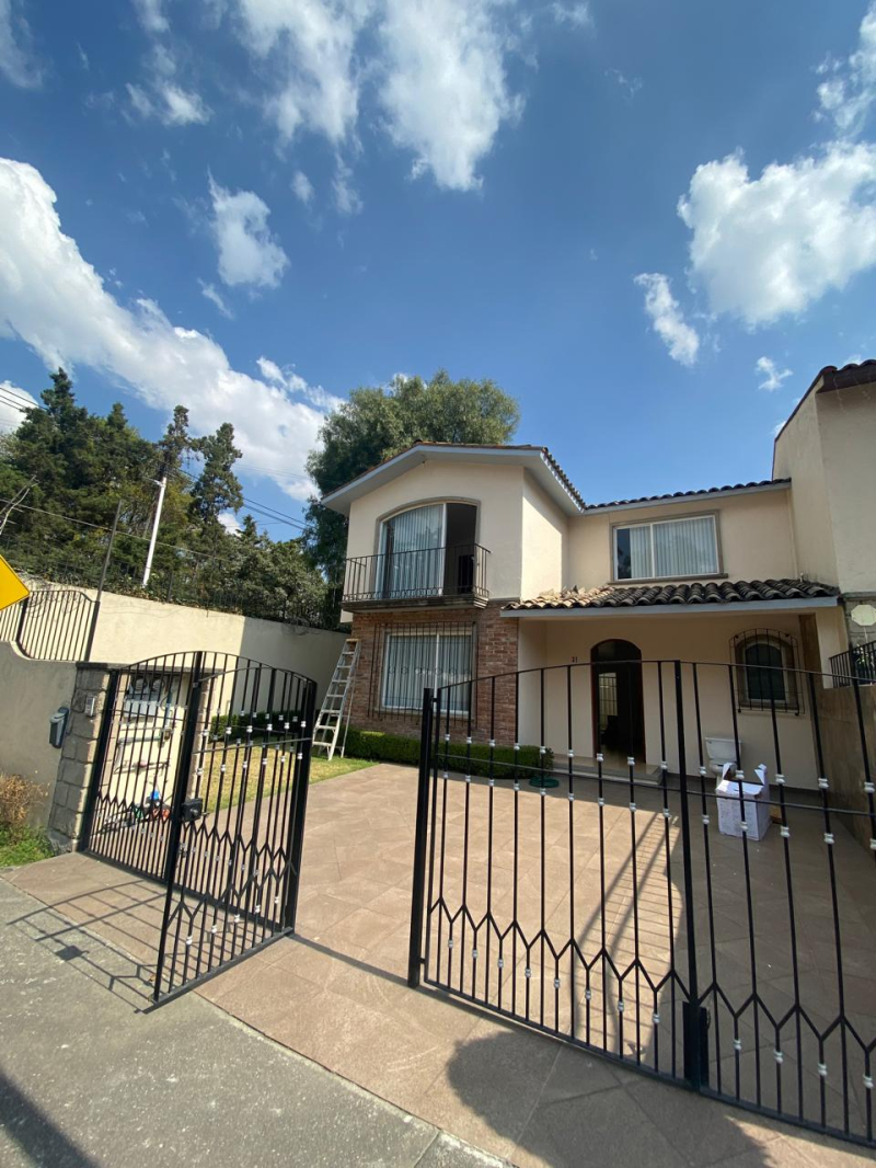 SE RENTA CASA EN REAL SAN MATEO NAUCALPAN ESTADO DE MEXICO