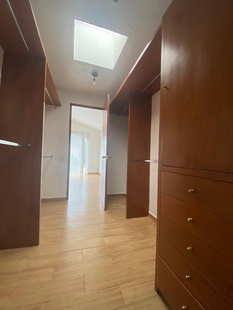 SE RENTA CASA EN REAL SAN MATEO NAUCALPAN ESTADO DE MEXICO