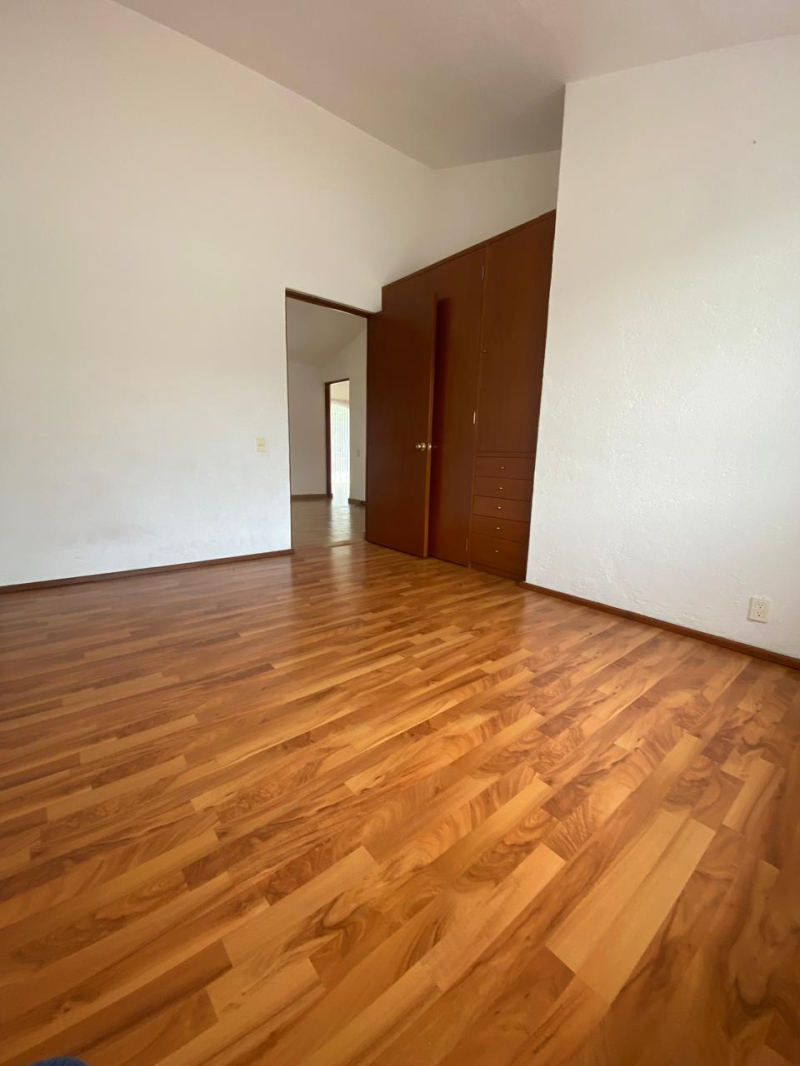 SE RENTA CASA EN REAL SAN MATEO NAUCALPAN ESTADO DE MEXICO