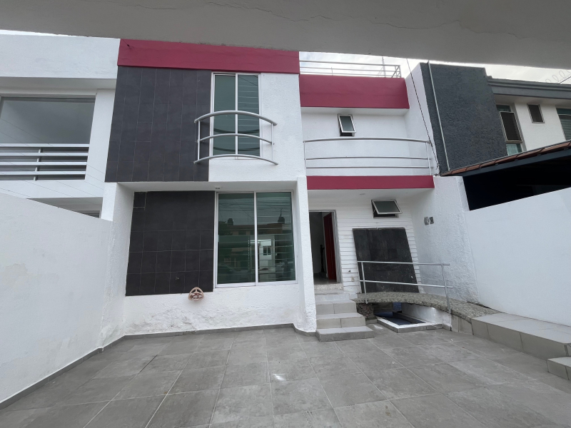 Casa En Renta En Arboledas 1a Secc