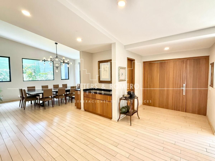 Residencia en Venta en Bosques de las Lomas