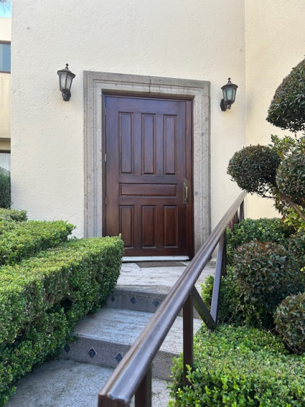 Casa En Venta En Lomas De Las Palmas