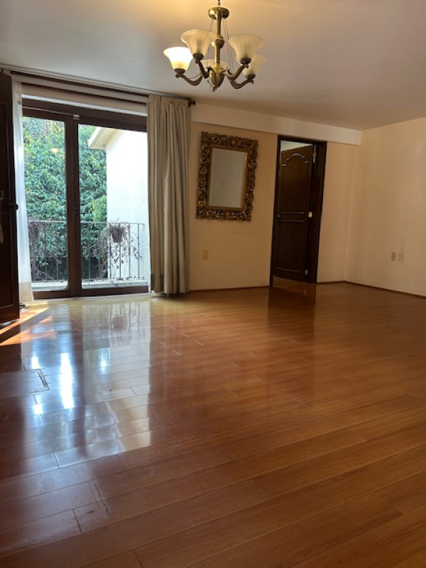 Casa En Venta En Lomas De Las Palmas