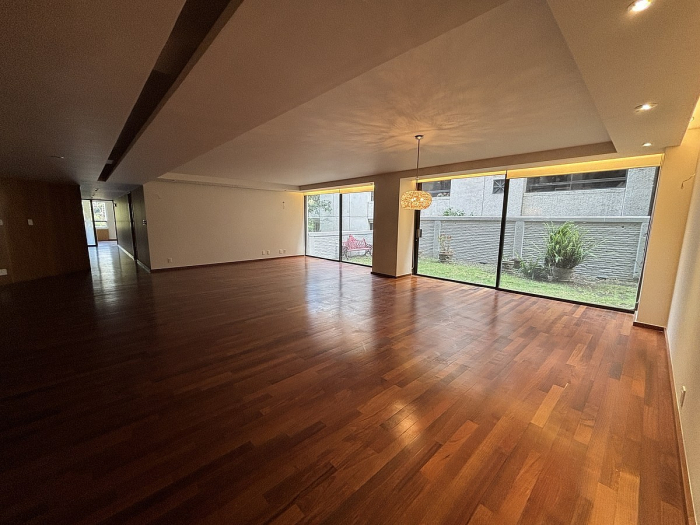 Renta Garden House a 5 minutos caminando de Arcos Bosques