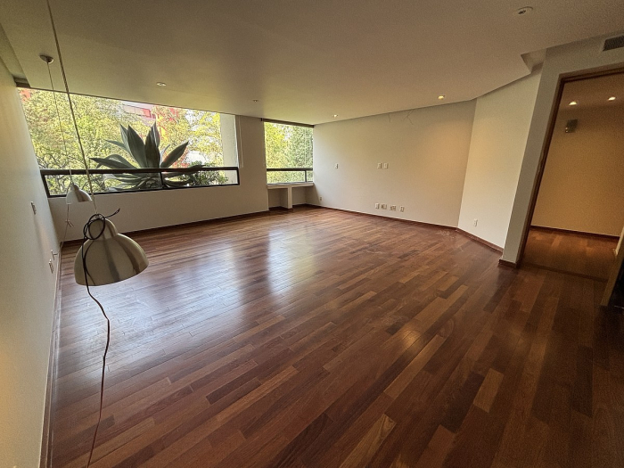 Renta Garden House a 5 minutos caminando de Arcos Bosques