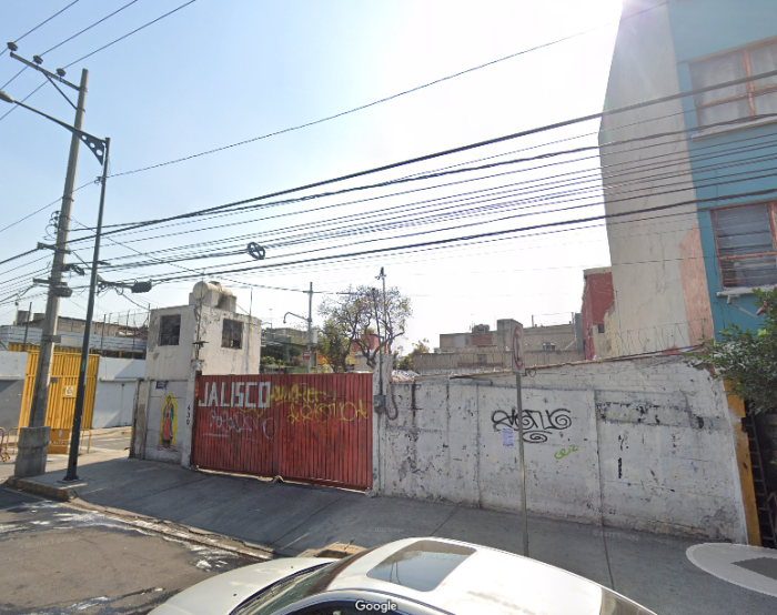 terreno cerca de aeropuerto densidad z