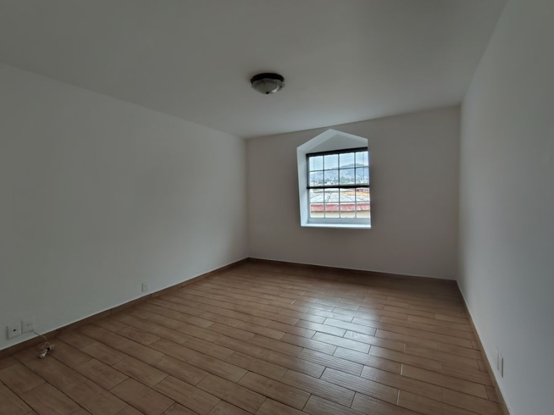 Venta Departamento En Pedregal 2, Edificio Monza Piso 5