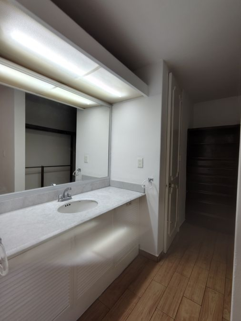 Venta Departamento En Pedregal 2, Edificio Monza Piso 5