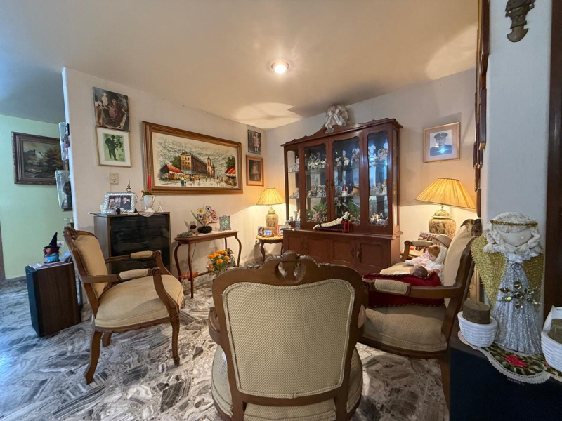 CASA EN VENTA EN PRIVADA PARA REMODELAR - LOS CIPRESES - COYOACÁN