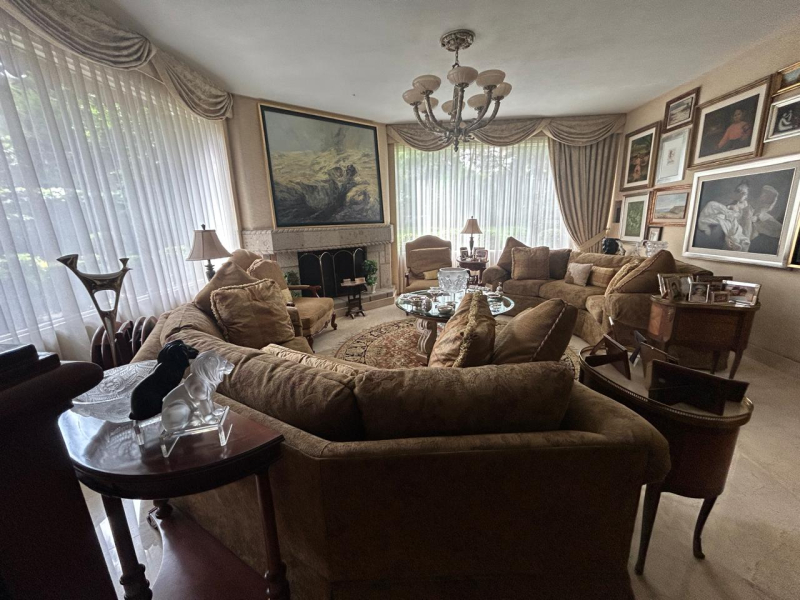 CASA EN PRIVADA EN VENTA - LA LOMA - BOSQUES-LOMAS 