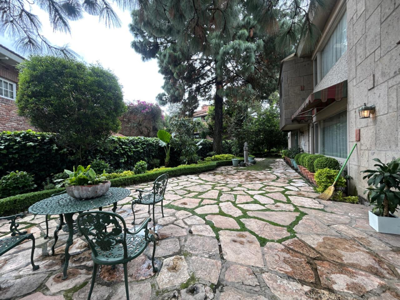 CASA EN PRIVADA EN VENTA - LA LOMA - BOSQUES-LOMAS 