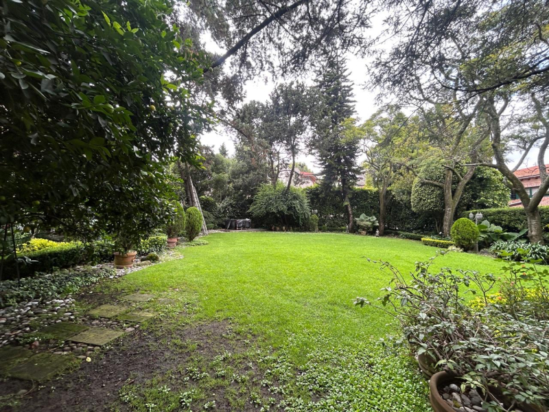 CASA EN PRIVADA EN VENTA - LA LOMA - BOSQUES-LOMAS 