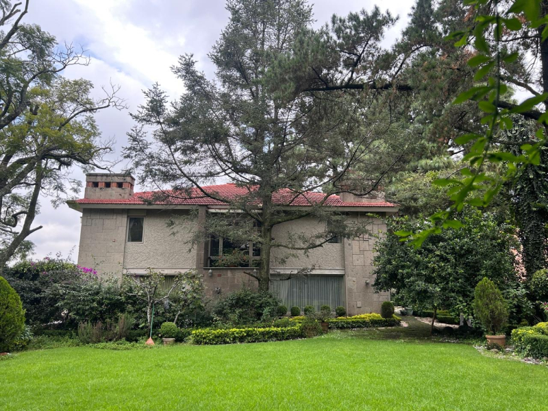 CASA EN PRIVADA EN VENTA - LA LOMA - BOSQUES-LOMAS 