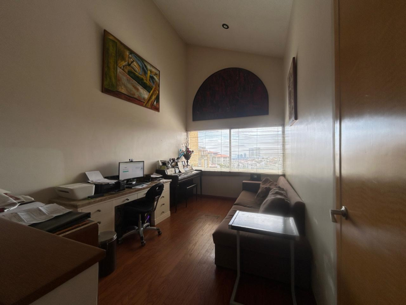 CASA EN VENTA EN PRIVADA - PIRACANTOS - LAURELES - BOSQUES DE LAS LOMAS 