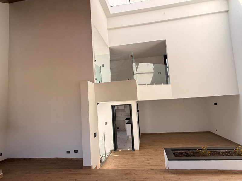 VENTA CASA PASEO DE LOS LAURELES