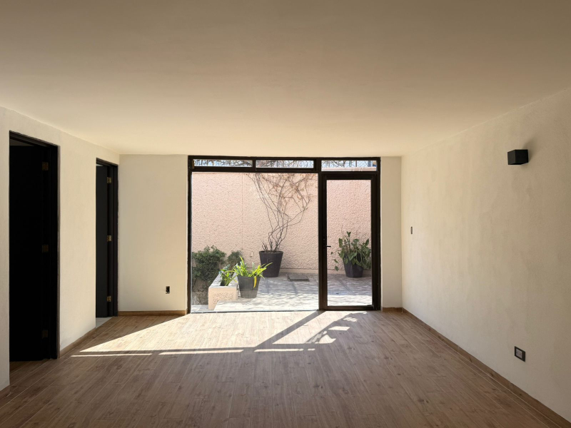 VENTA CASA PASEO DE LOS LAURELES