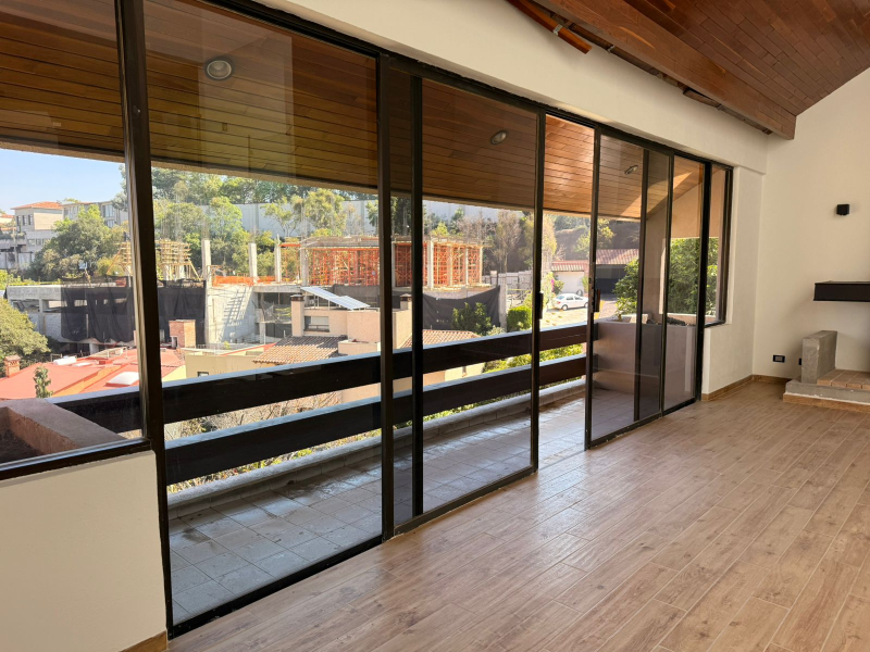 VENTA CASA PASEO DE LOS LAURELES