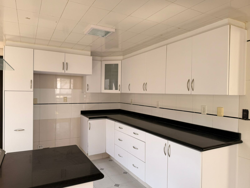 VENTA CASA PASEO DE LOS LAURELES