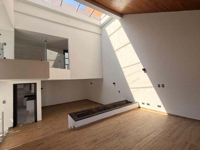 VENTA CASA PASEO DE LOS LAURELES