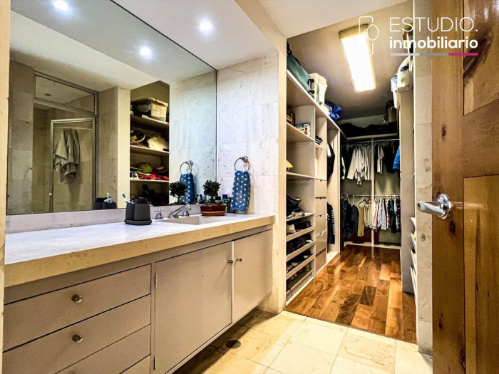 Casa en Venta en Bosques de las Lomas