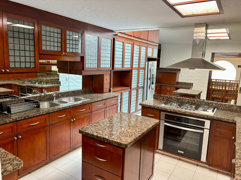 casa en venta en lomas de las palmas