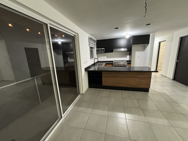 EN RENTA DEPARTAMENTO CERCA ANTEA PRIVALIA