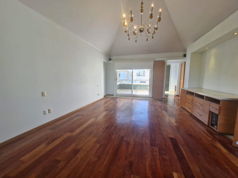 CASA EN VENTA EN PRIVADA - AV. TOLUCA- OLIVAR DE LOS PADRES 