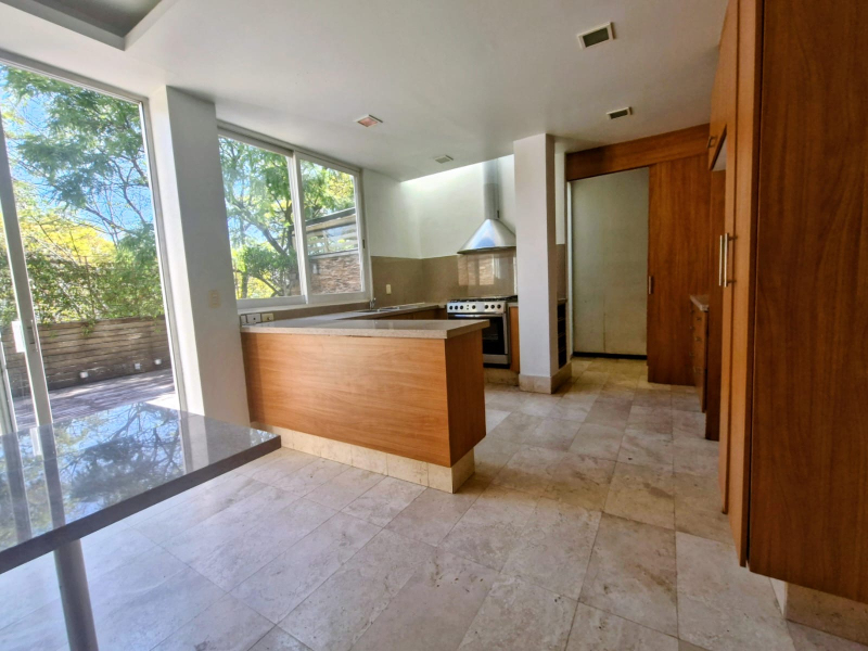 CASA EN VENTA EN PRIVADA - AV. TOLUCA- OLIVAR DE LOS PADRES 