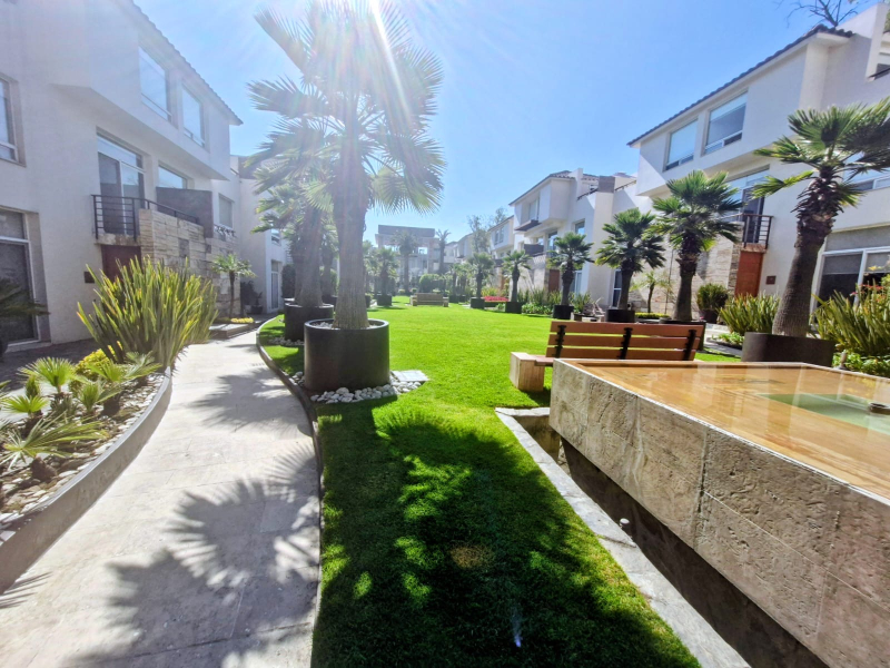 CASA EN VENTA EN PRIVADA - AV. TOLUCA- OLIVAR DE LOS PADRES 