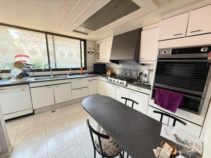 CASA EN VENTA EN PRIVADA TOTALMENTE REMODELADA - AV. CLUB DE GOLF - PLACET -INTERLOMAS