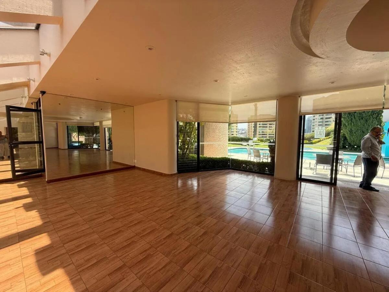 CASA EN VENTA EN PRIVADA TOTALMENTE REMODELADA - AV. CLUB DE GOLF - PLACET -INTERLOMAS