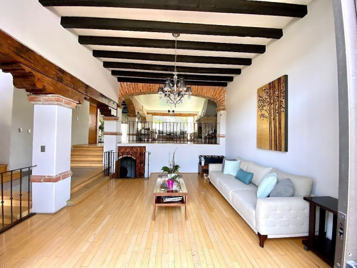 Renta Casa En Lomas Hipodromo. Amueblada O Semi Amueblada