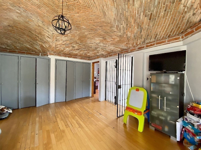 Renta Casa En Lomas Hipodromo. Amueblada O Semi Amueblada