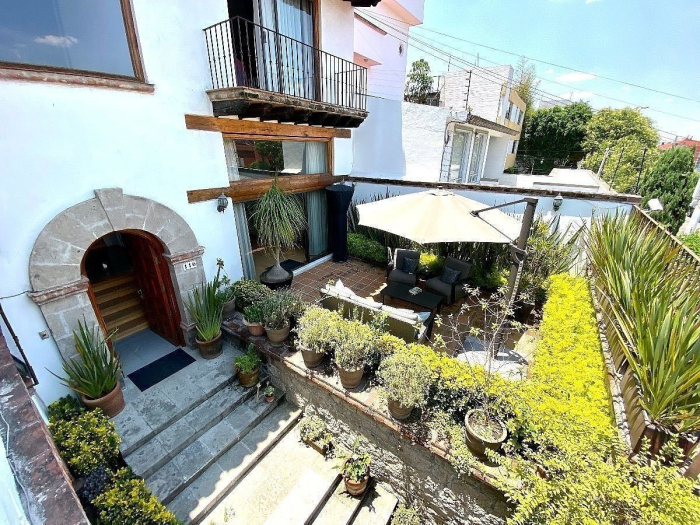 Renta Casa En Lomas Hipodromo. Amueblada O Semi Amueblada