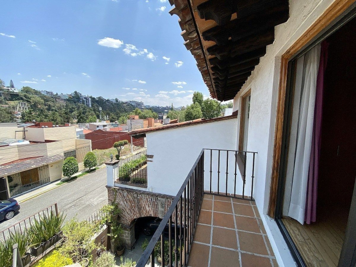 Renta Casa En Lomas Hipodromo. Amueblada O Semi Amueblada