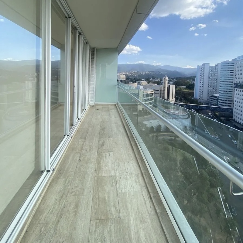 Departamento Con Balcón En Santa Fe 