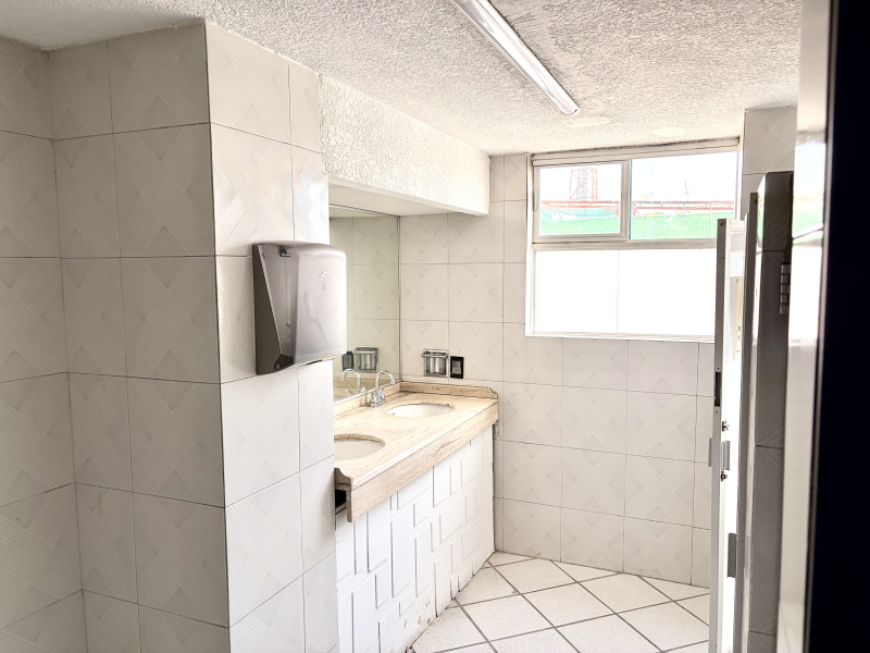 BODEGA COMERCIAL EN VENTA EN TECAMACHALCO, EDOMEX.