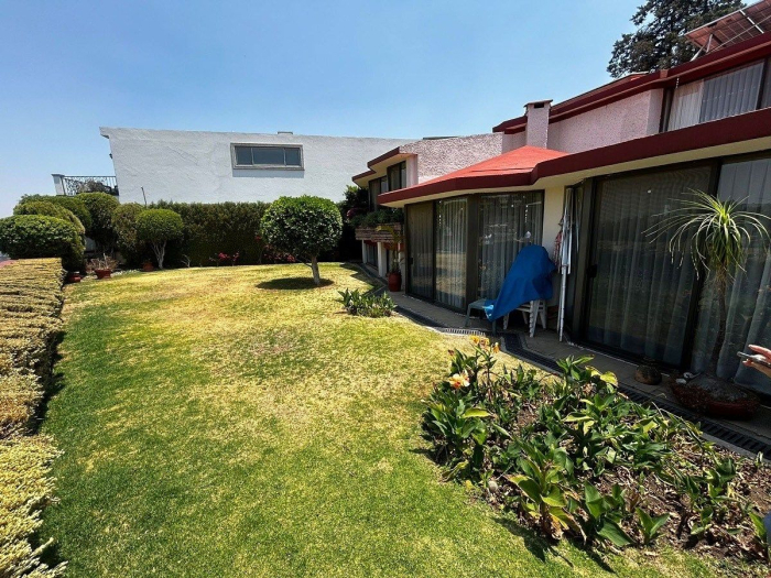 Casa En Venta Bosques De Las Lomas Para Actualizar