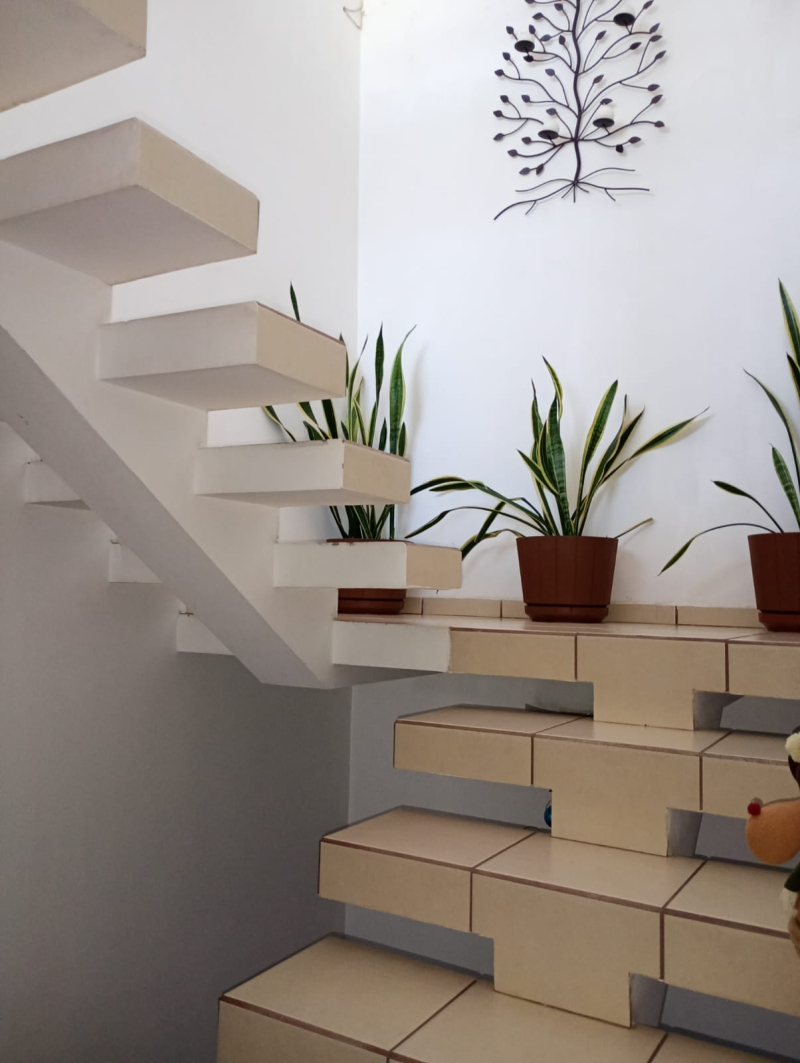 Venta De Casa Con Jardín Y Uso De Suelo Mixto