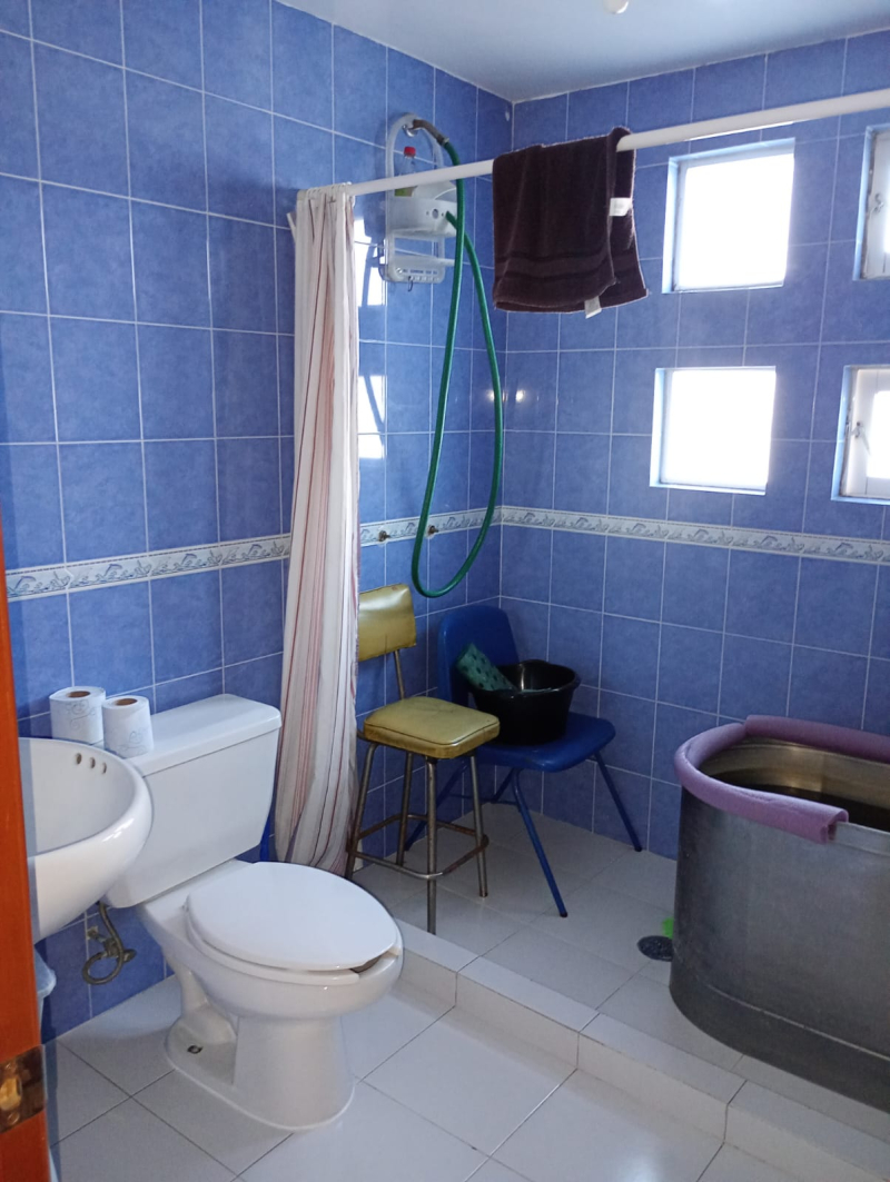 Venta De Casa Con Jardín Y Uso De Suelo Mixto